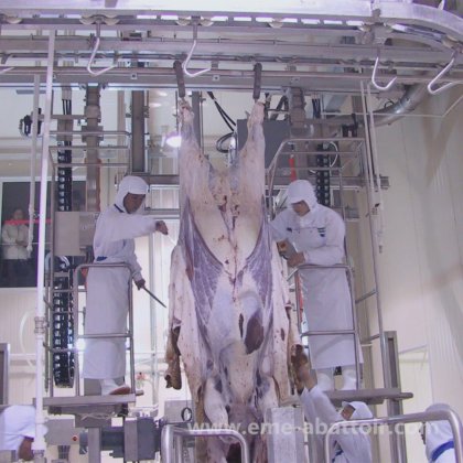 牛肉処理機械 牛皮剥ぎエレベーター 牛の屠殺場設備