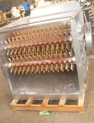 家禽の湯通しと羽毛抜きのコンビネーション機械屠殺機