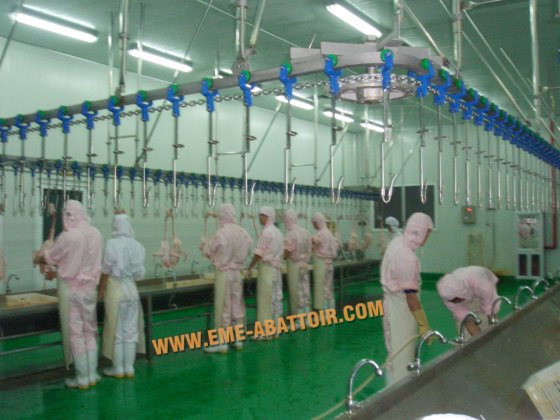 鶏肉処理機器 鶏舎移送システム 食肉処理場設備