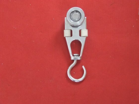 用于山羊屠宰场设备的双轨滑轮悬挂式绵羊屠宰机