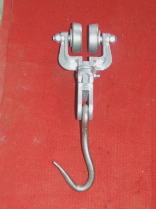 用于山羊屠宰场设备的双轨滑轮悬挂式绵羊屠宰机