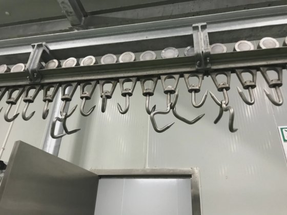 用于肉类加工机械的绵羊屠宰场山羊拉皮机屠宰设备