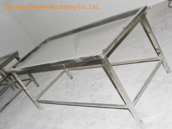 用于屠宰场设备的修剪和包装台式肉类加工机