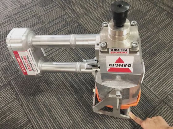 屠殺場用の牛用スタンナーのためのプロフェッショナルな牛肉屠殺機器