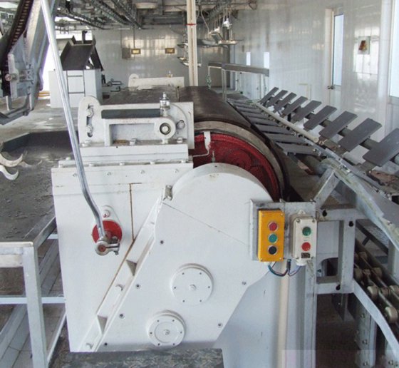 豚皮剥離機 スキナー装置 豚肉処理場 slaughtering機器 販売中
