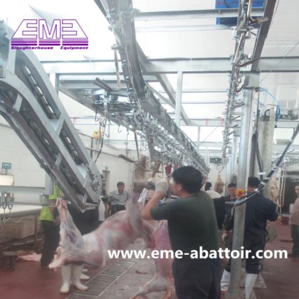 用于屠宰场肉类加工机械的绵羊放血斜坡提升机屠宰设备