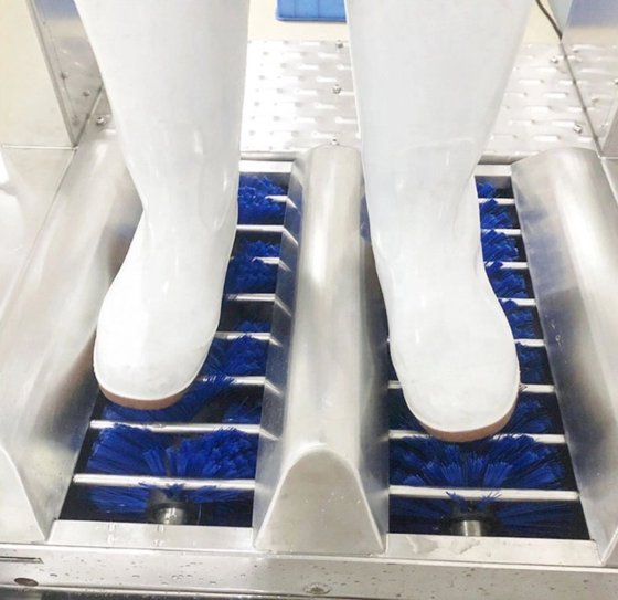 食品肉类加工厂 鞋子清洗机 靴子清洗消毒机