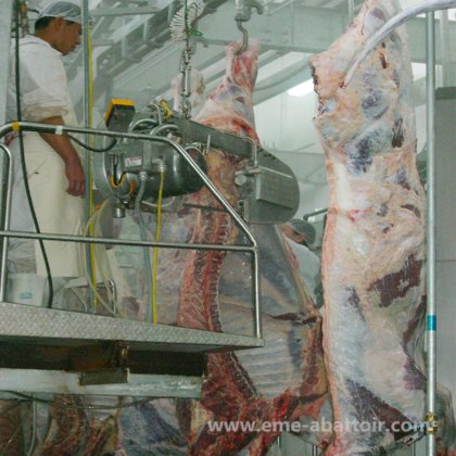 现代屠宰场牛屠宰设备 用于牛肉屠宰场机器的胴体分割锯