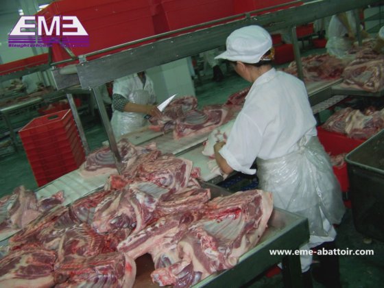 新しいカスタマイズデザイン工場価格自動屠殺機肉骨抜きベルトコンベヤー屠殺場設備