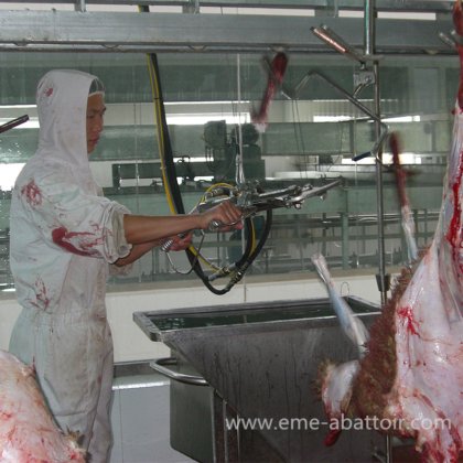 肉类加工胴体自动冷却输送轨道式山羊屠宰机 用于山羊屠宰场的屠宰机械