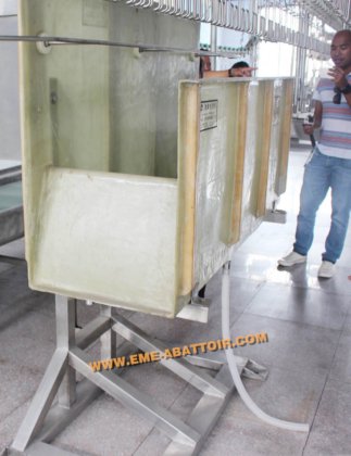 家禽羽毛抜き機 鶏 鴨 ガチョウ 殺処理設備