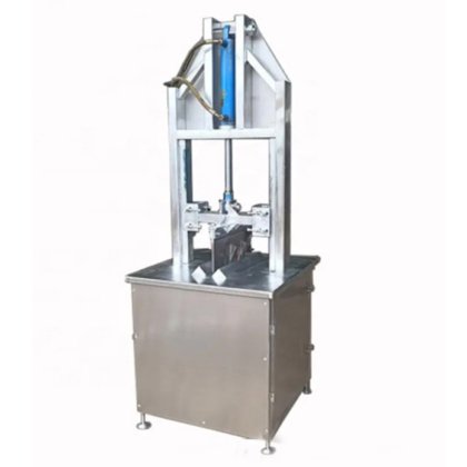 操作简单方便的牛头开放式液压锯牛屠宰机