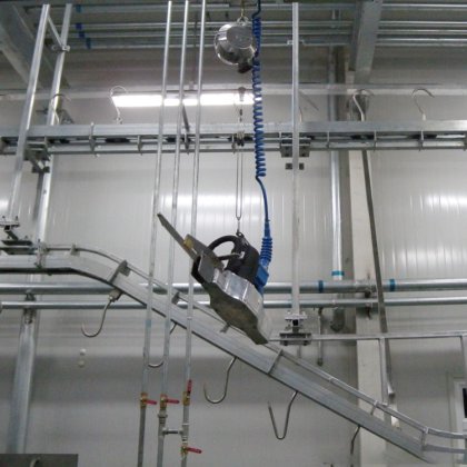 用于奶牛屠宰场设备的电动往复式胴体切割锯