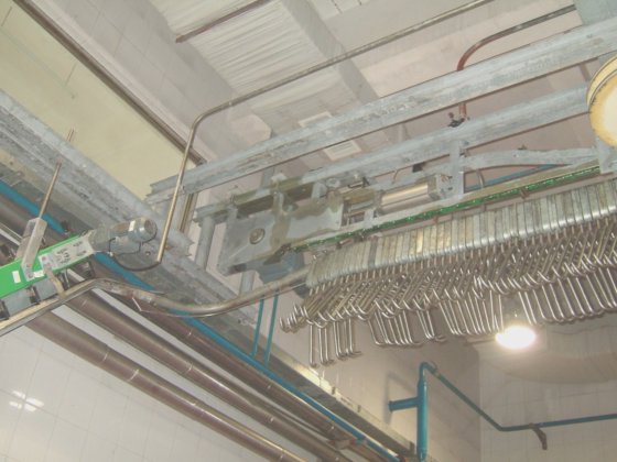 生猪屠宰设备的管轨滑轮钩