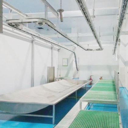 自動ヤギ屠殺ライン 屠殺場設備 子羊出血収集タンク 羊食肉処理機械