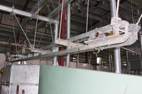 屠宰设备 活牛牵引机 屠宰场设备 肉类加工生产线