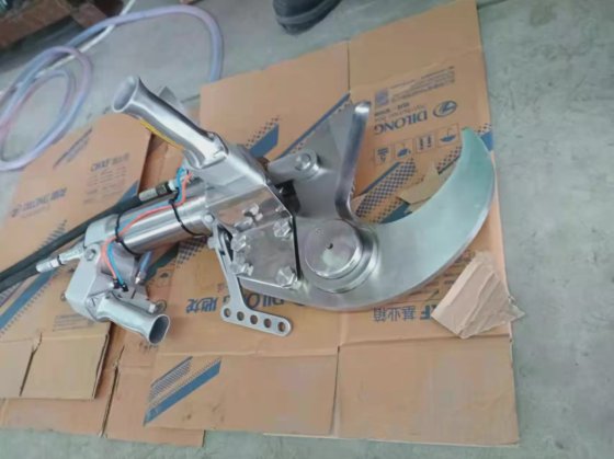 牛の角とひづめ用の水圧剪定機、屠殺場用の牛用設備（原産地：中国）