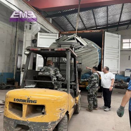 200 牛の頭部屠殺機械 ハラール ムスリム用屠殺ボックス スラッターハウス用