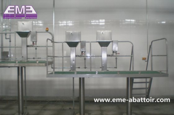耐久性のある家畜死体皮剥ぎプラットフォーム 羊屠殺場設備 屠殺機械