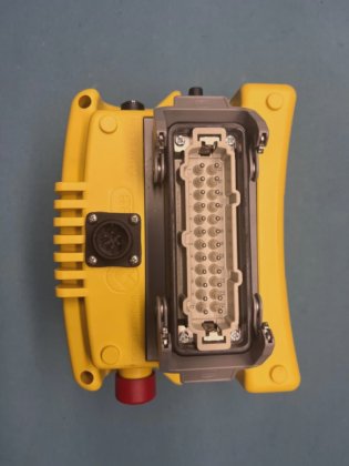 Manitou Controller Push Button Control