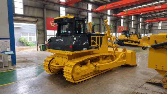 HD24C 240马力推煤型液力推土机（国四）