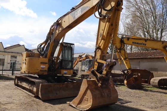 Caterpillar 321C LCR Wheel Excavator in Lyon, Auvergne-Rhône-Alpes, France