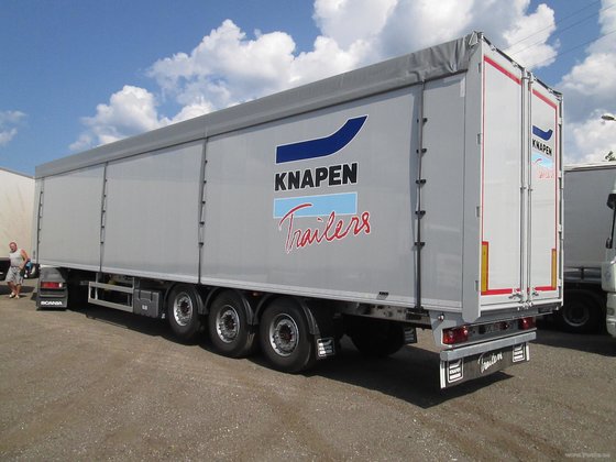 knapensacark with wheels