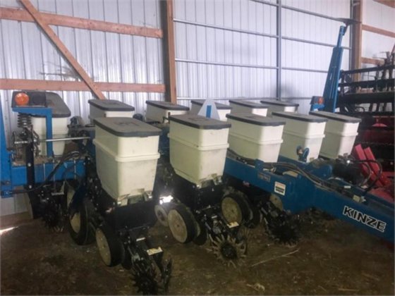 2000 Kinze 3000 In Bowling Green Mo Usa