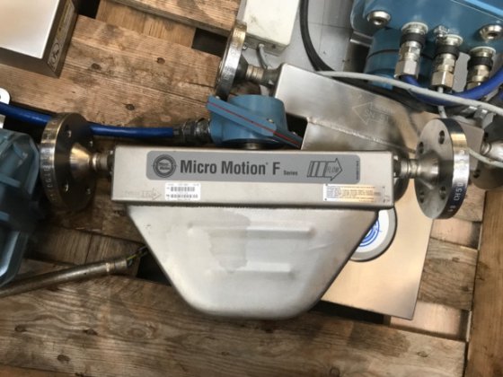 MICRO-MOTION flow transmitter and MICRO-MOTION