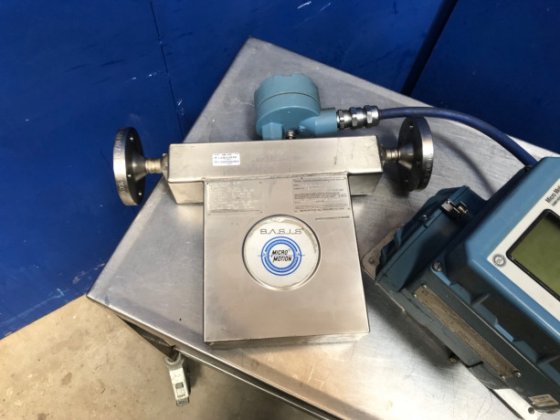 MICRO-MOTION flow transmitter and MICRO-MOTION