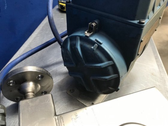 MICRO-MOTION flow transmitter and MICRO-MOTION