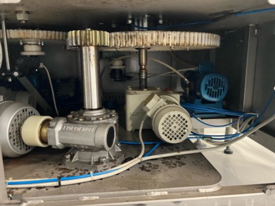Filling line with capping machine