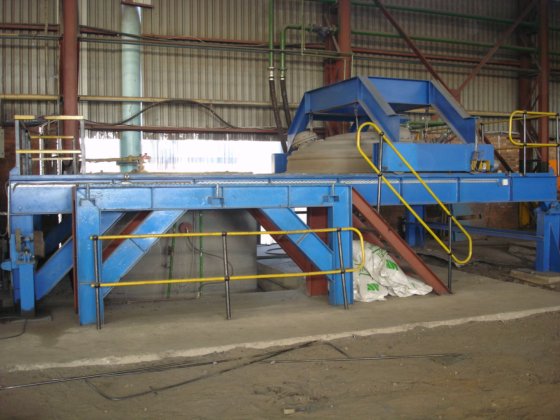 完整的12吨特种钢熔炼车间