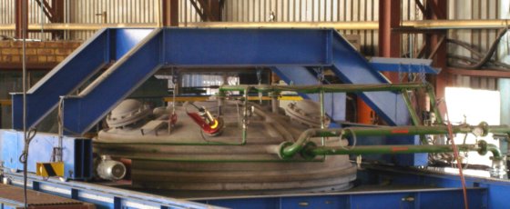 完整的12吨特种钢熔炼车间