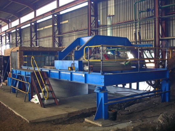 完整的12吨特种钢熔炼车间