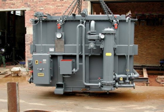 完整的12吨特种钢熔炼车间