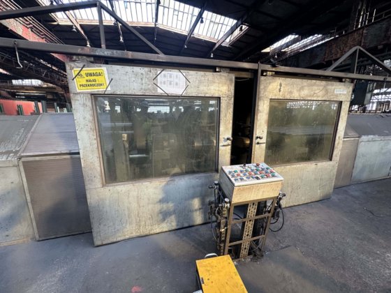 2009 外部管道打磨站