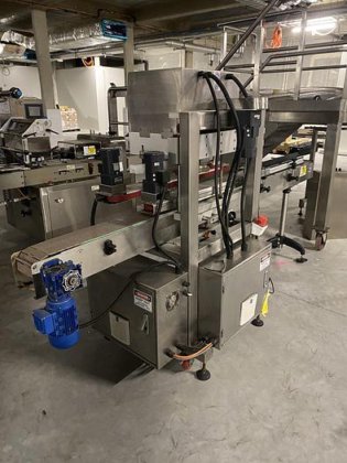 火烈鸟产品旋盖机