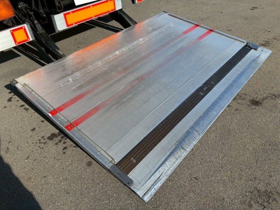 いすゞ PKG-FRR90S2