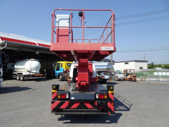 いすゞ PDG-NKR85YN