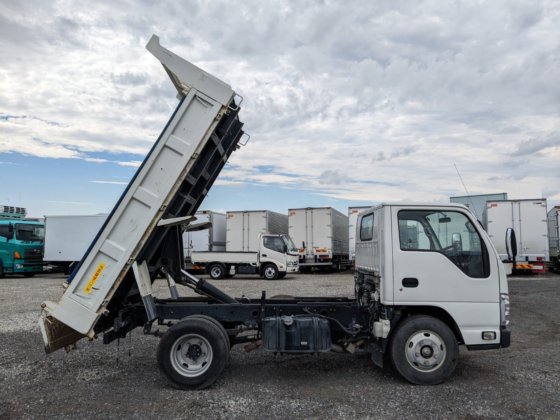 いすゞ TPG-NKR85AD