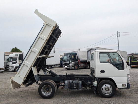 いすゞ TPG-NKR85AD