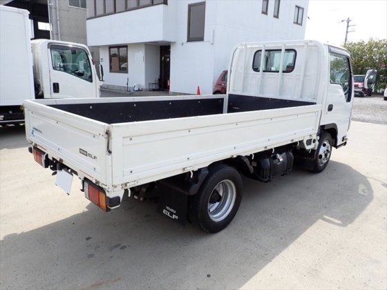 いすゞ TRG-NHR85A