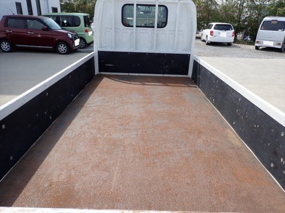 いすゞ TRG-NHR85A