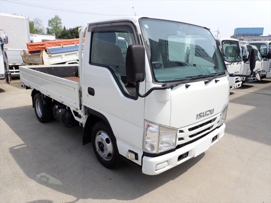 いすゞ TRG-NHR85A