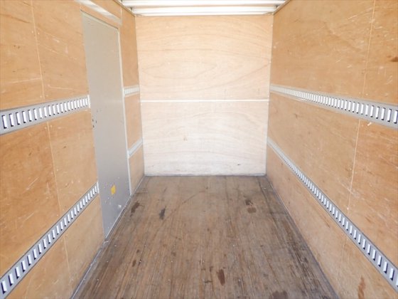 いすゞ 2RG-NLR88AN