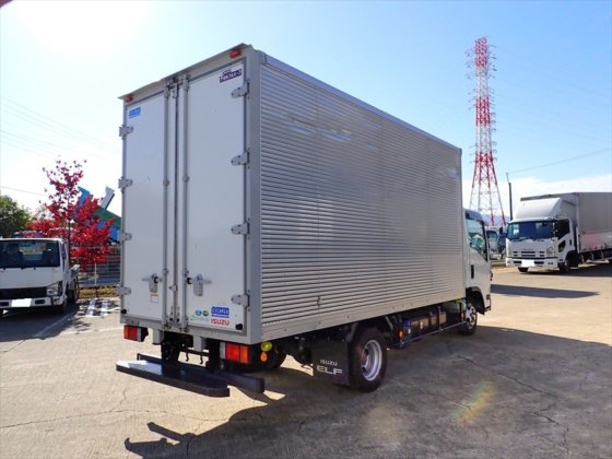 いすゞ 2RG-NLR88AN