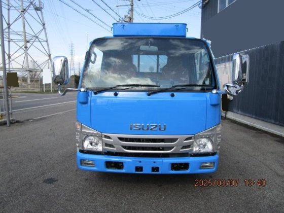 いすゞ 2RG-NJR88A