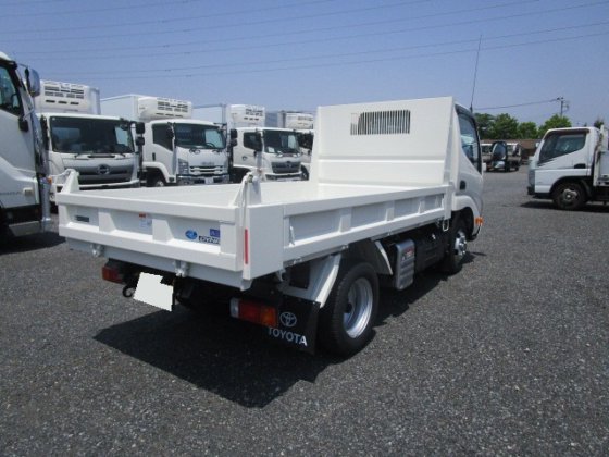 トヨタ 2KG-XZC600D