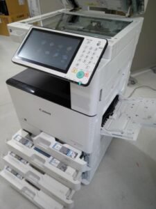 超激安　キャノン　新型A3フルカラーコピー機 　ADVANCE C3520FｰⅢ ( フル装備）4段